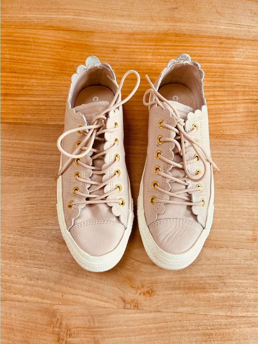 Converse Chuck Taylor Frilly Thrills Scalloped Leather Low Top Sneakers - 7
